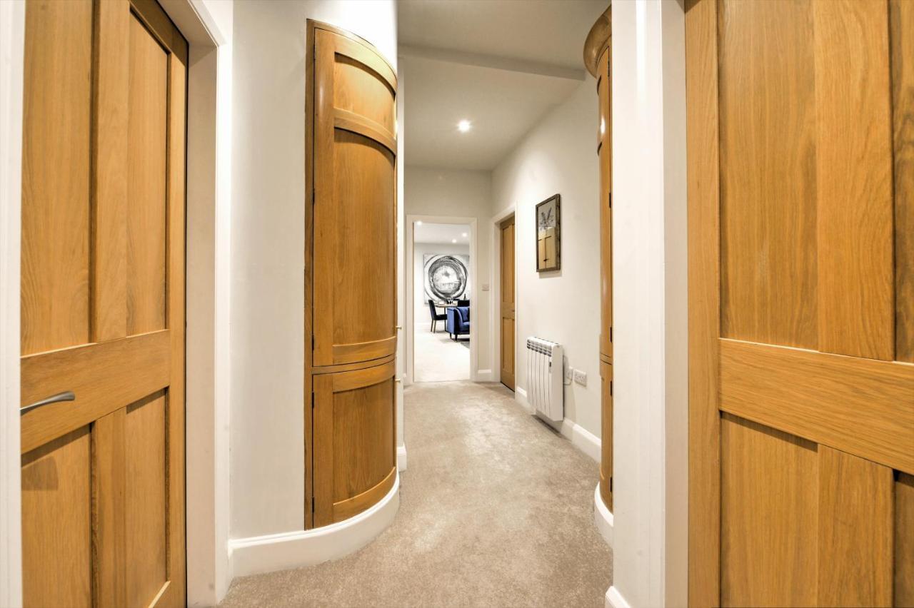 The Penthouse - Allocated Parking With City Views ريبون المظهر الخارجي الصورة